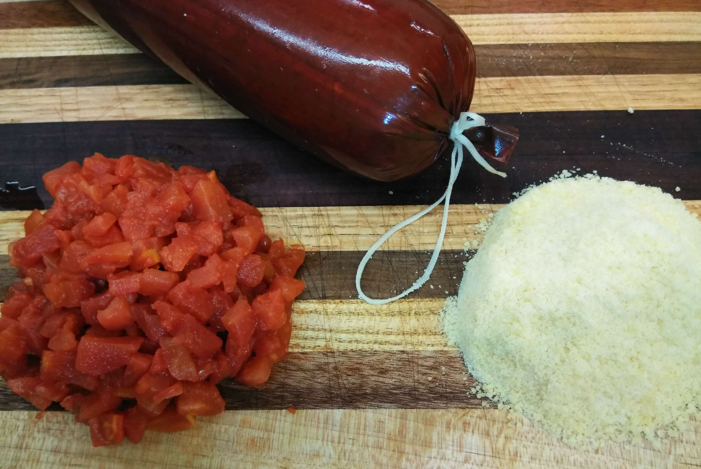 Tomato & Parmesan Summer Sausage